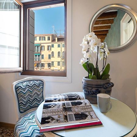 Residenza San Silvestro Hotel Venesia Bagian luar foto