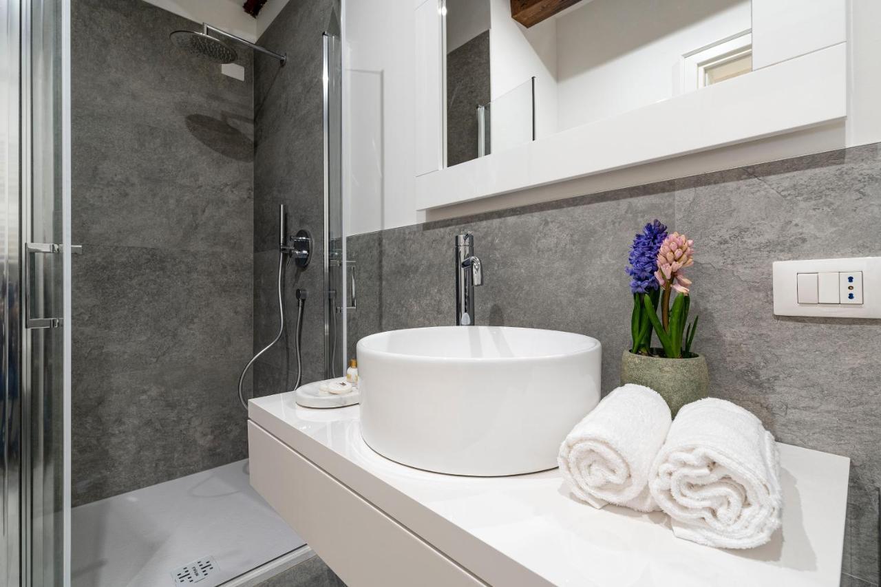 Residenza San Silvestro Hotel Venesia Bagian luar foto