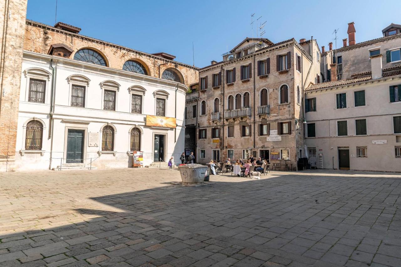 Residenza San Silvestro Hotel Venesia Bagian luar foto