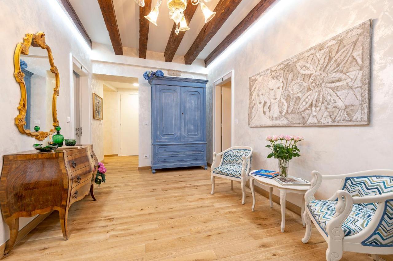 Residenza San Silvestro Hotel Venesia Bagian luar foto