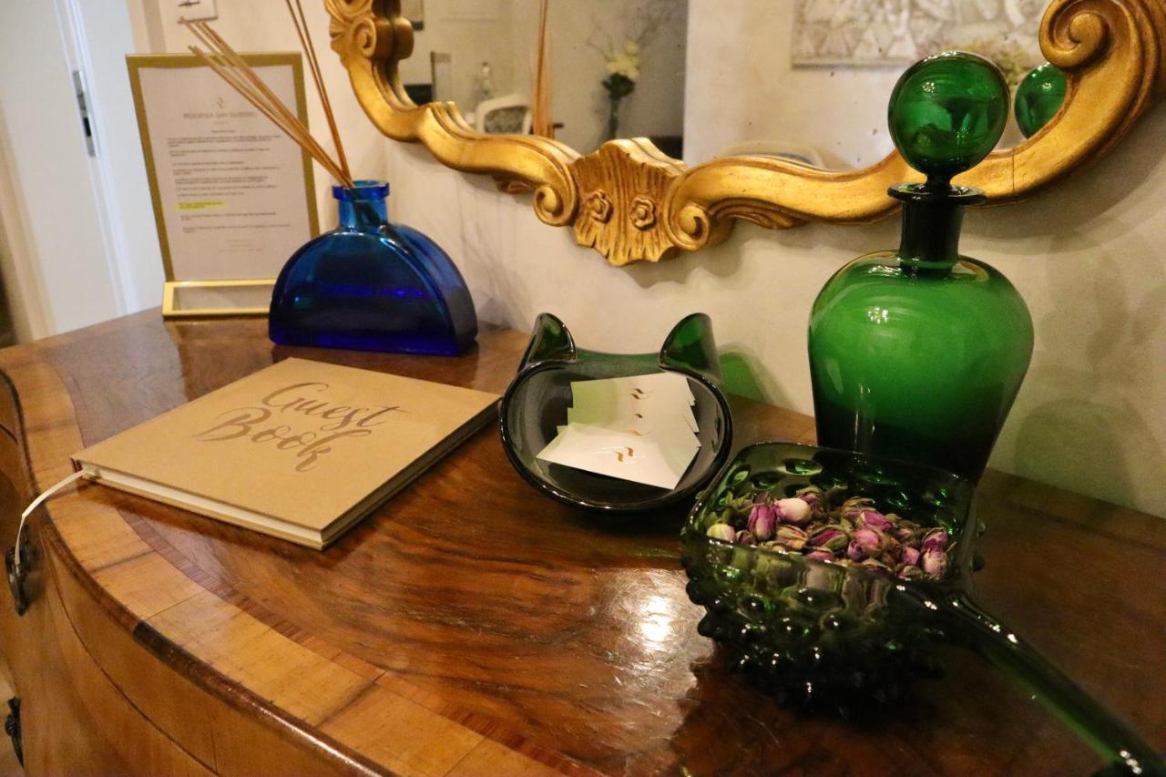 Residenza San Silvestro Hotel Venesia Bagian luar foto