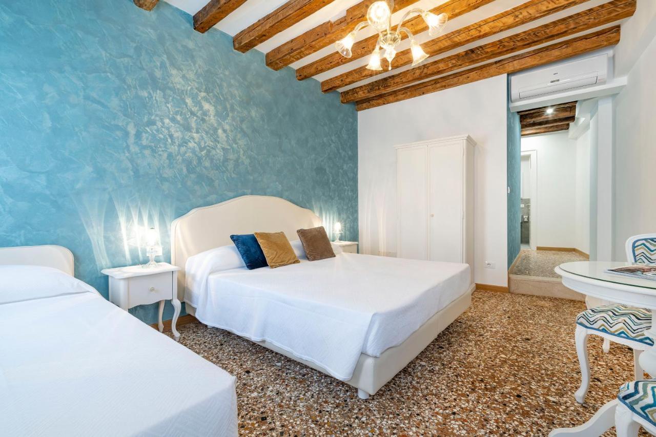 Residenza San Silvestro Hotel Venesia Bagian luar foto