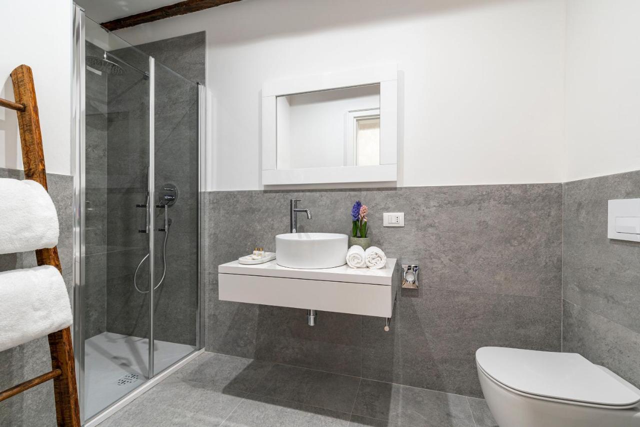 Residenza San Silvestro Hotel Venesia Bagian luar foto