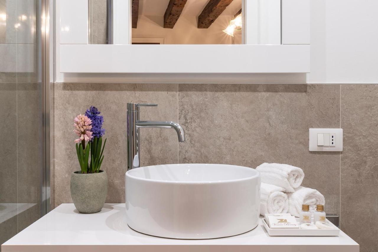 Residenza San Silvestro Hotel Venesia Bagian luar foto